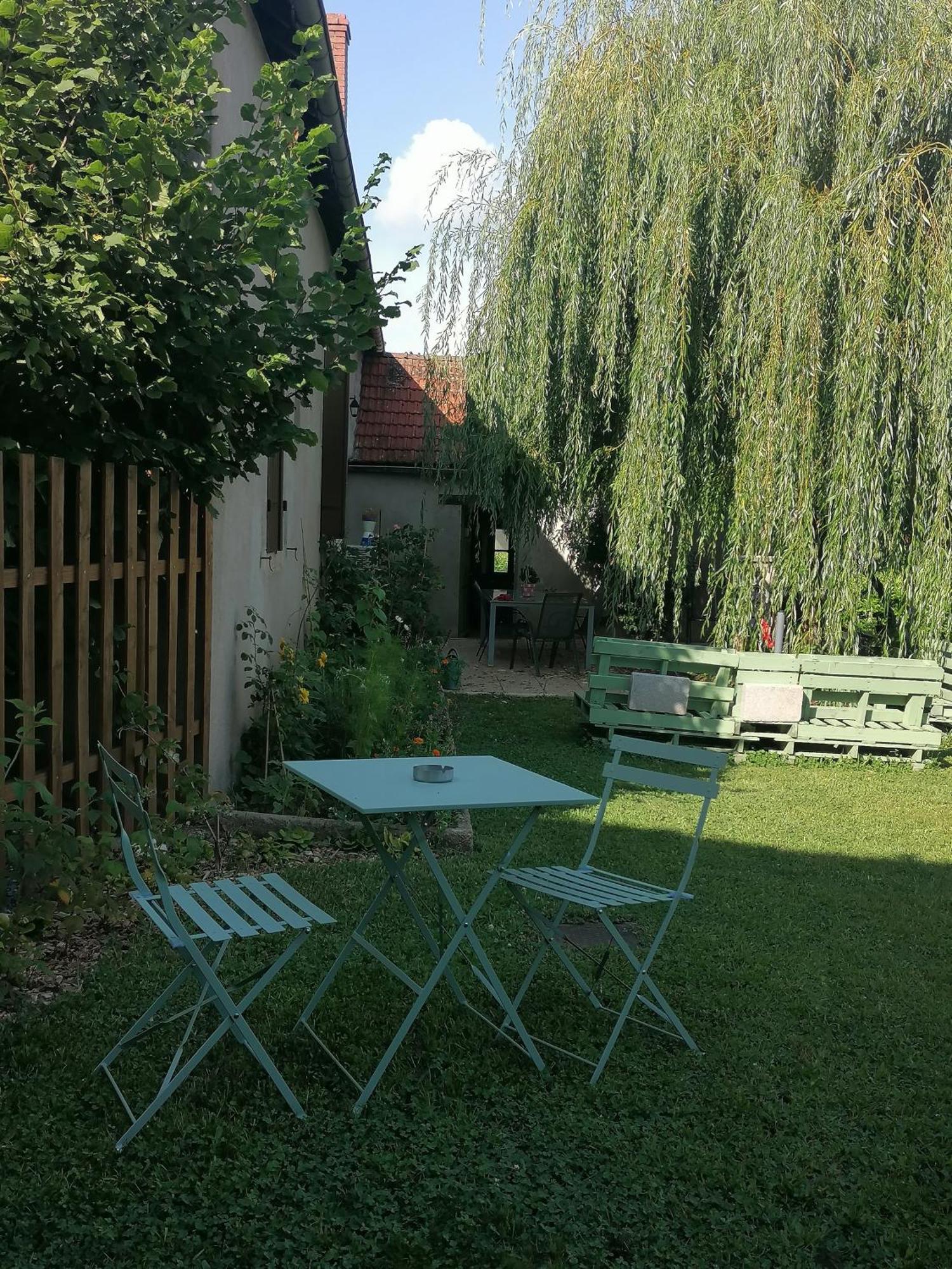 Petite Maison Dans Le Morvan Luzy Esterno foto